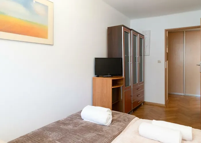 Traditional Starowislna Street Краков